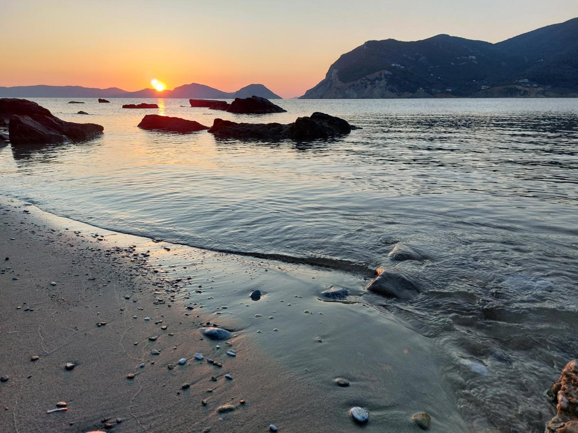 Maeiz Skopelos المظهر الخارجي الصورة