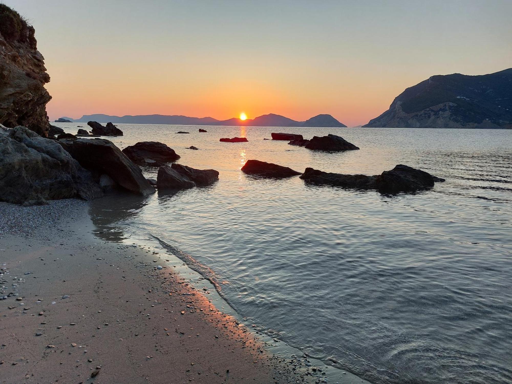 Maeiz Skopelos المظهر الخارجي الصورة